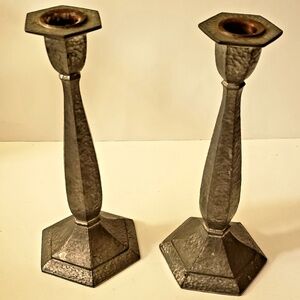 Vintage Colonial Hammered Pewter by Boardman 299 pair Candlesticks, Copper Lined